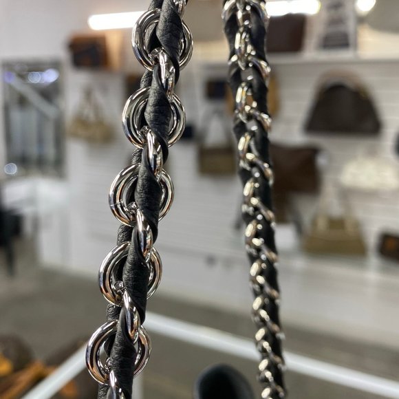 Louis Vuitton Bella Bucket Bag - Picture 3 of 11